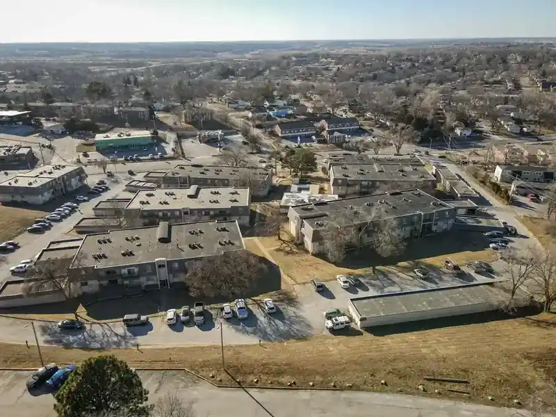 Replacement - Commercial roofing services by Royalty